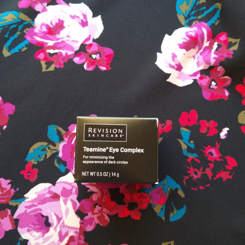 Teamine Eye Complex 0.5 oz for minimizing the appearance of dark circles